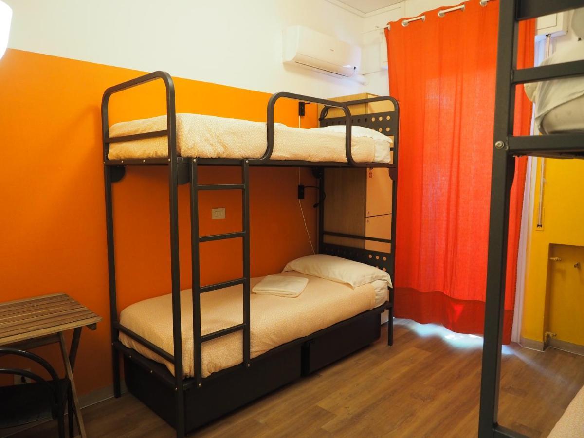 Sunflower Beach Backpacker Hostel & Bar Rimini Luaran gambar
