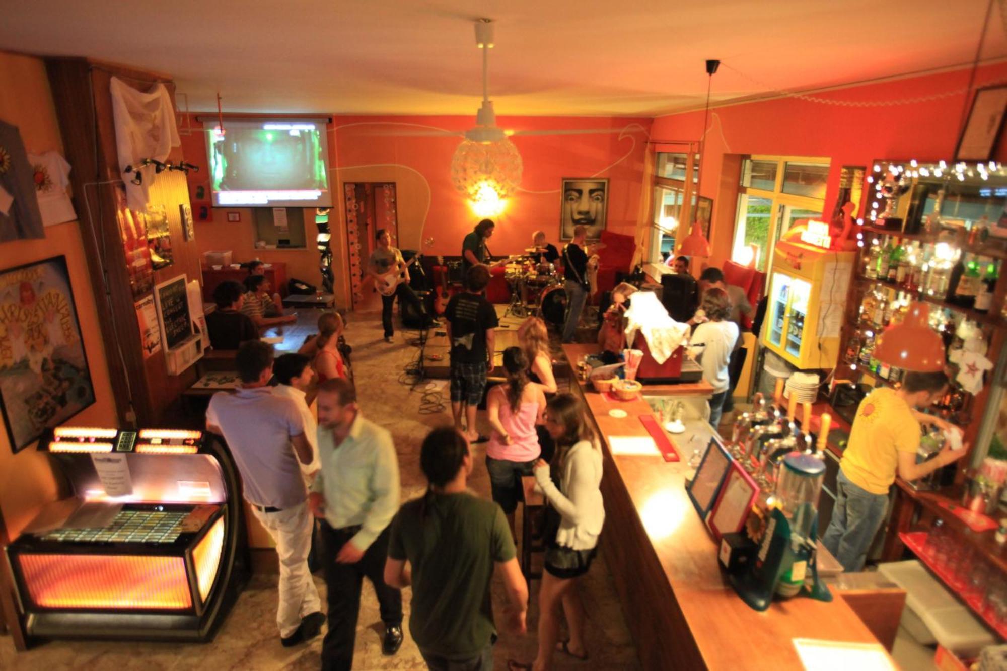 Sunflower Beach Backpacker Hostel & Bar Rimini Luaran gambar