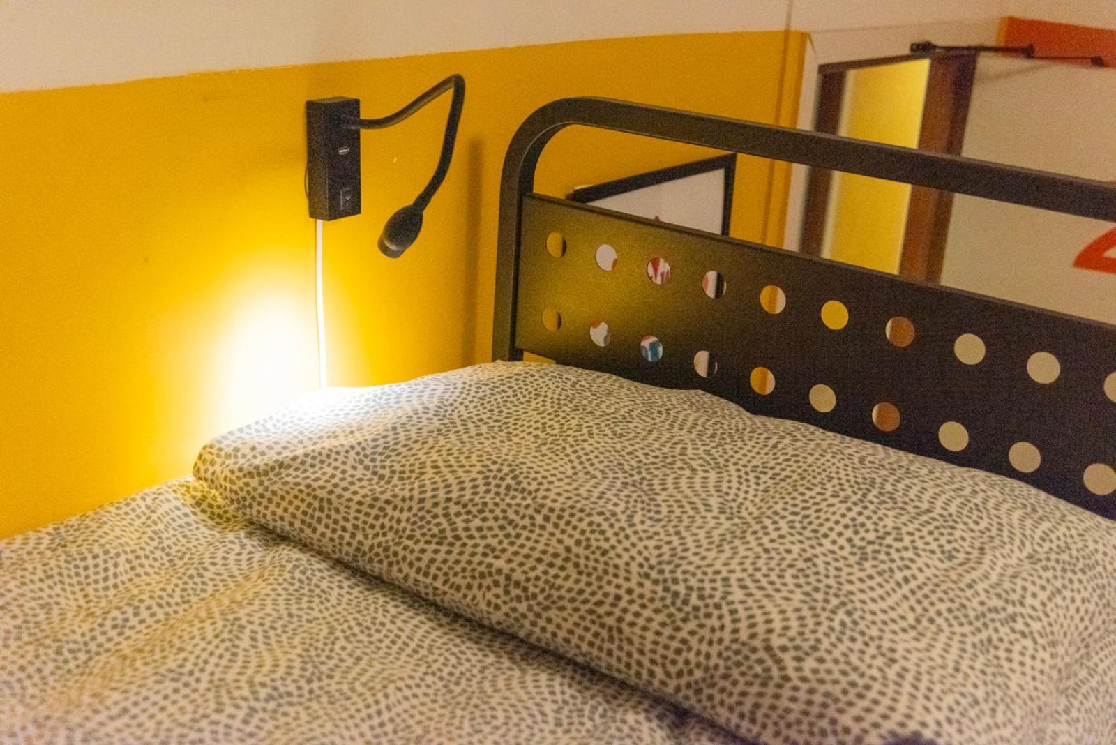 Sunflower Beach Backpacker Hostel & Bar Rimini Luaran gambar