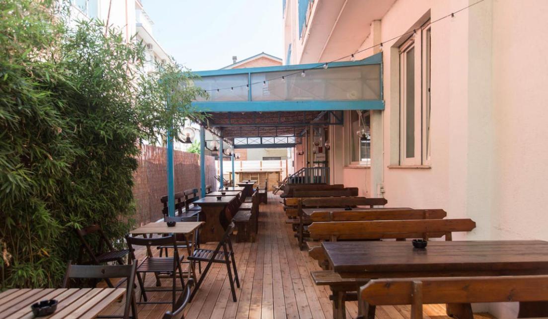 Sunflower Beach Backpacker Hostel & Bar Rimini Luaran gambar