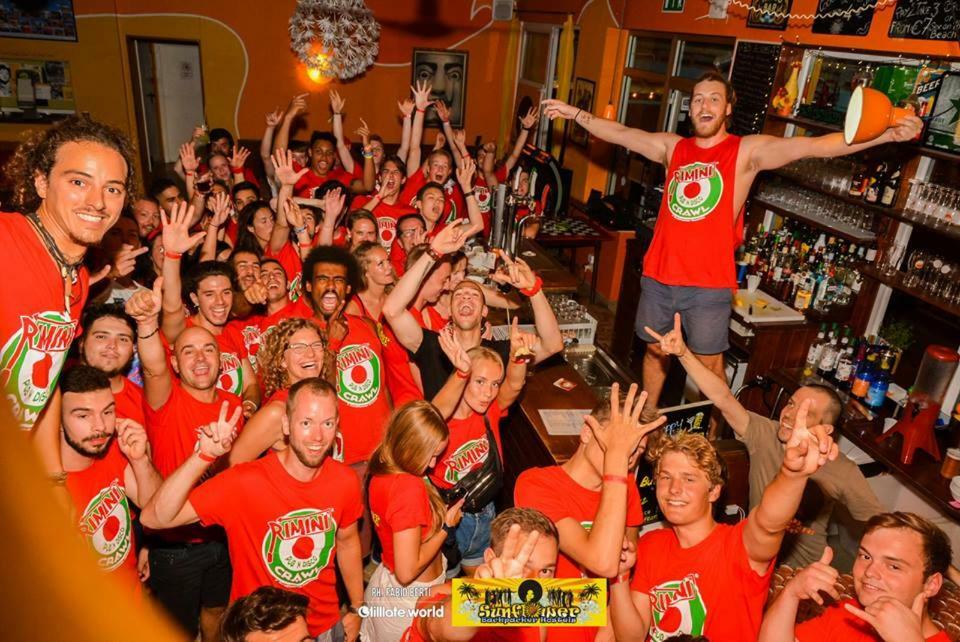 Sunflower Beach Backpacker Hostel & Bar Rimini Luaran gambar
